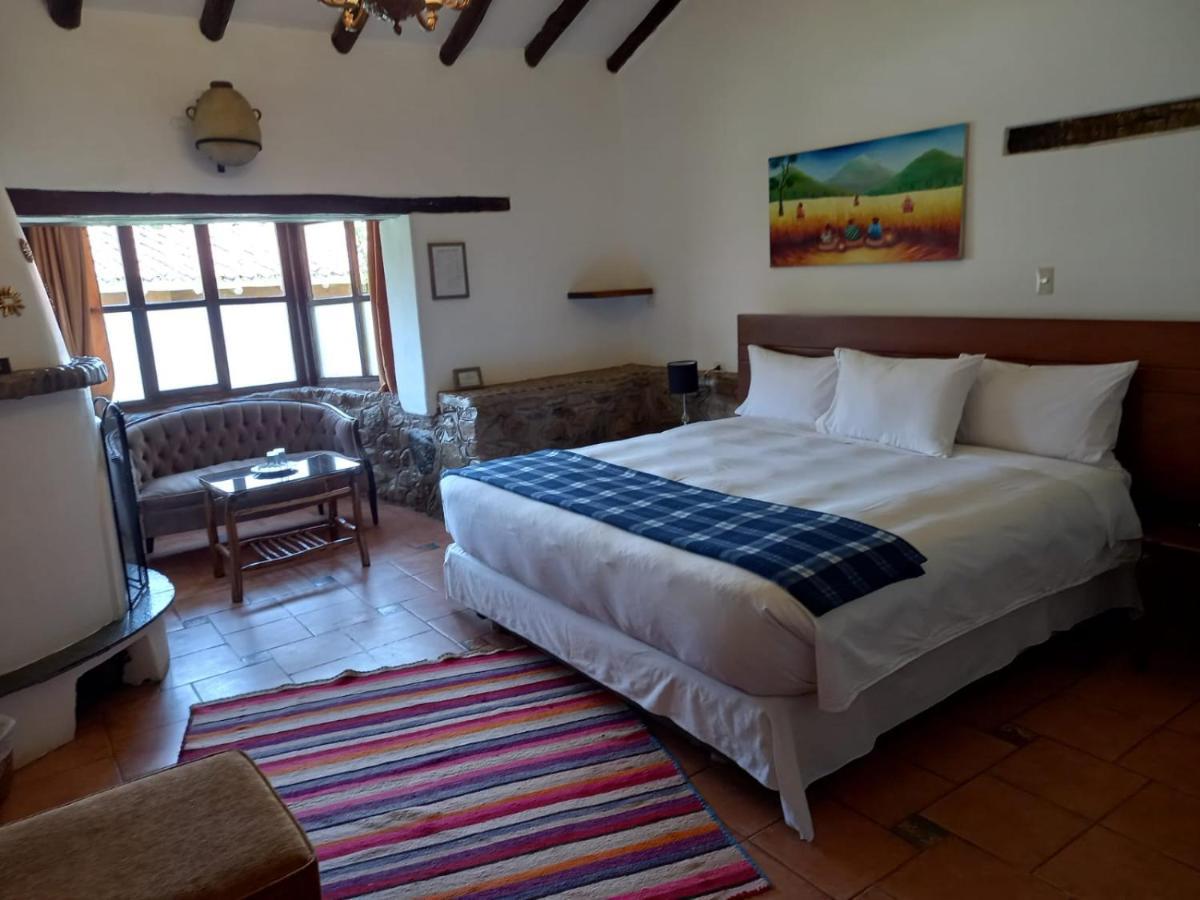 Lizzy Wasi Urubamba Hotel Bagian luar foto