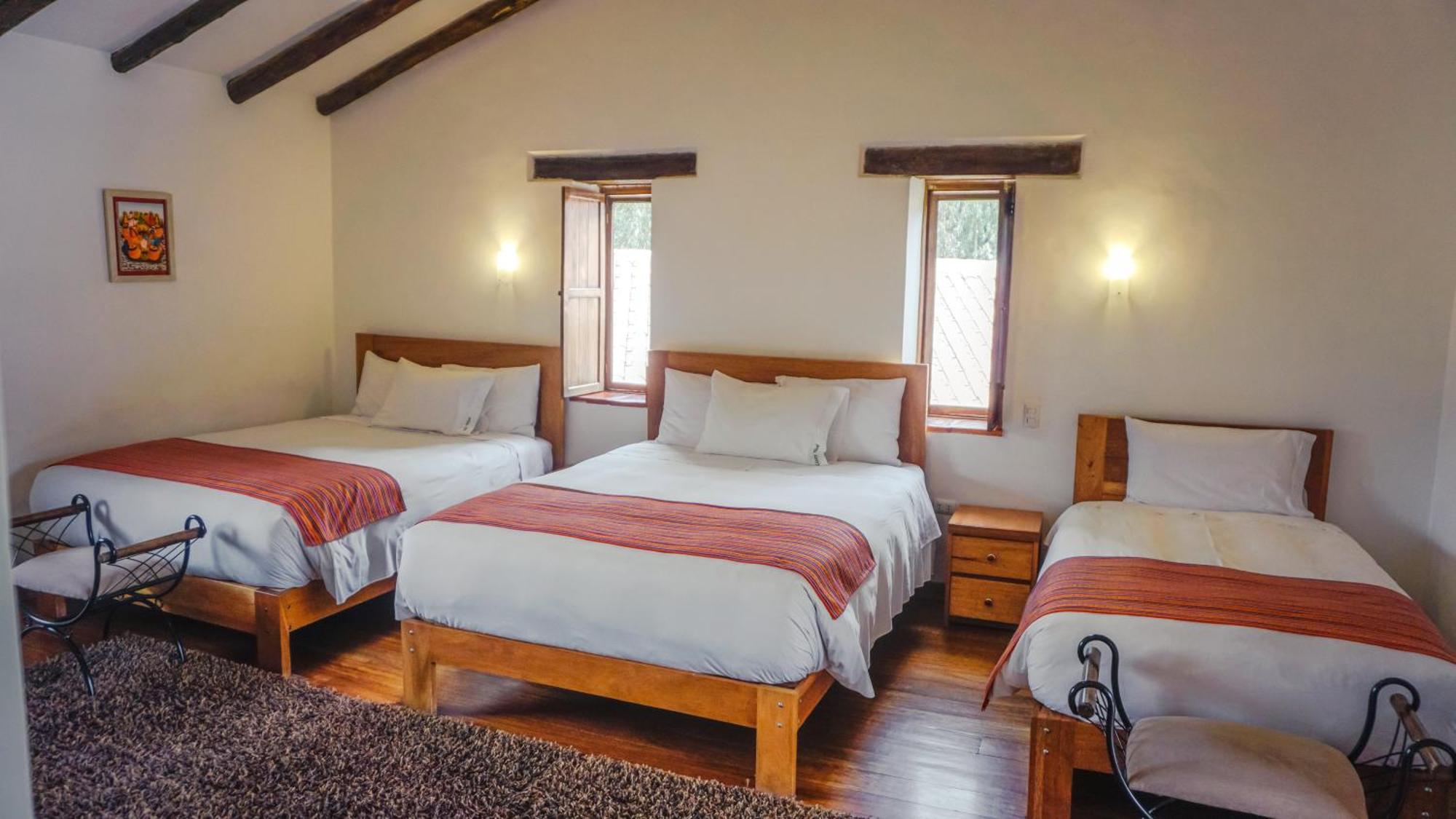 Lizzy Wasi Urubamba Hotel Bagian luar foto