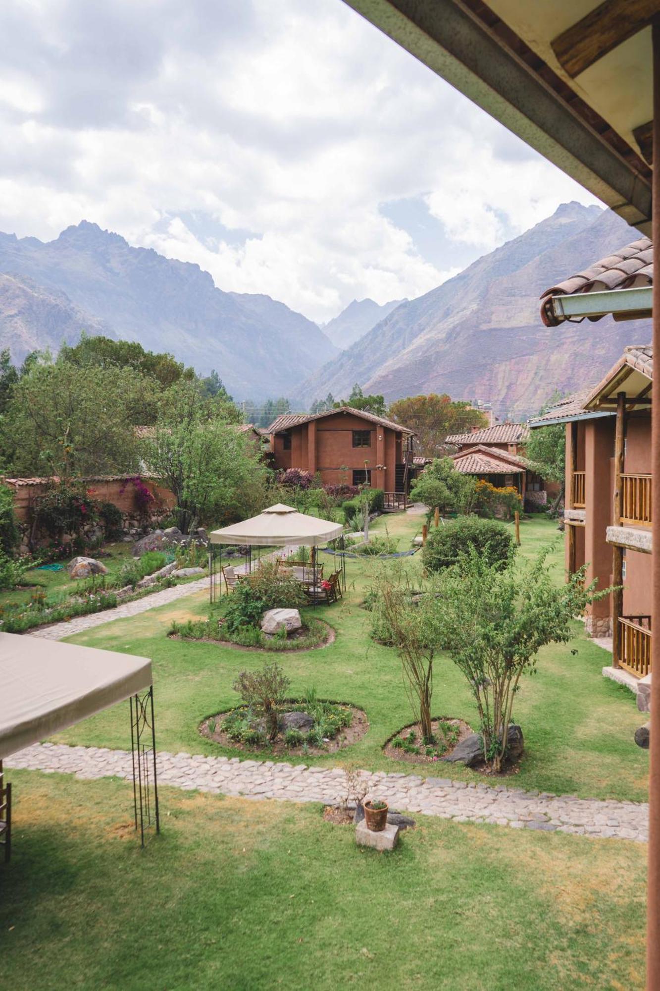 Lizzy Wasi Urubamba Hotel Bagian luar foto