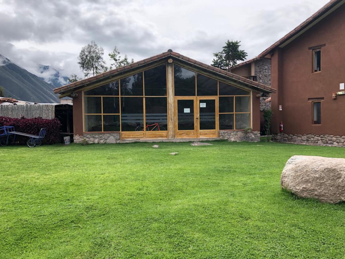 Lizzy Wasi Urubamba Hotel Bagian luar foto